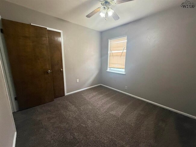 Building Photo - 4811 Cypress Ave