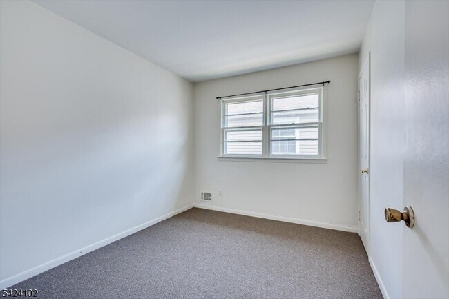 Building Photo - 0 Confidential
