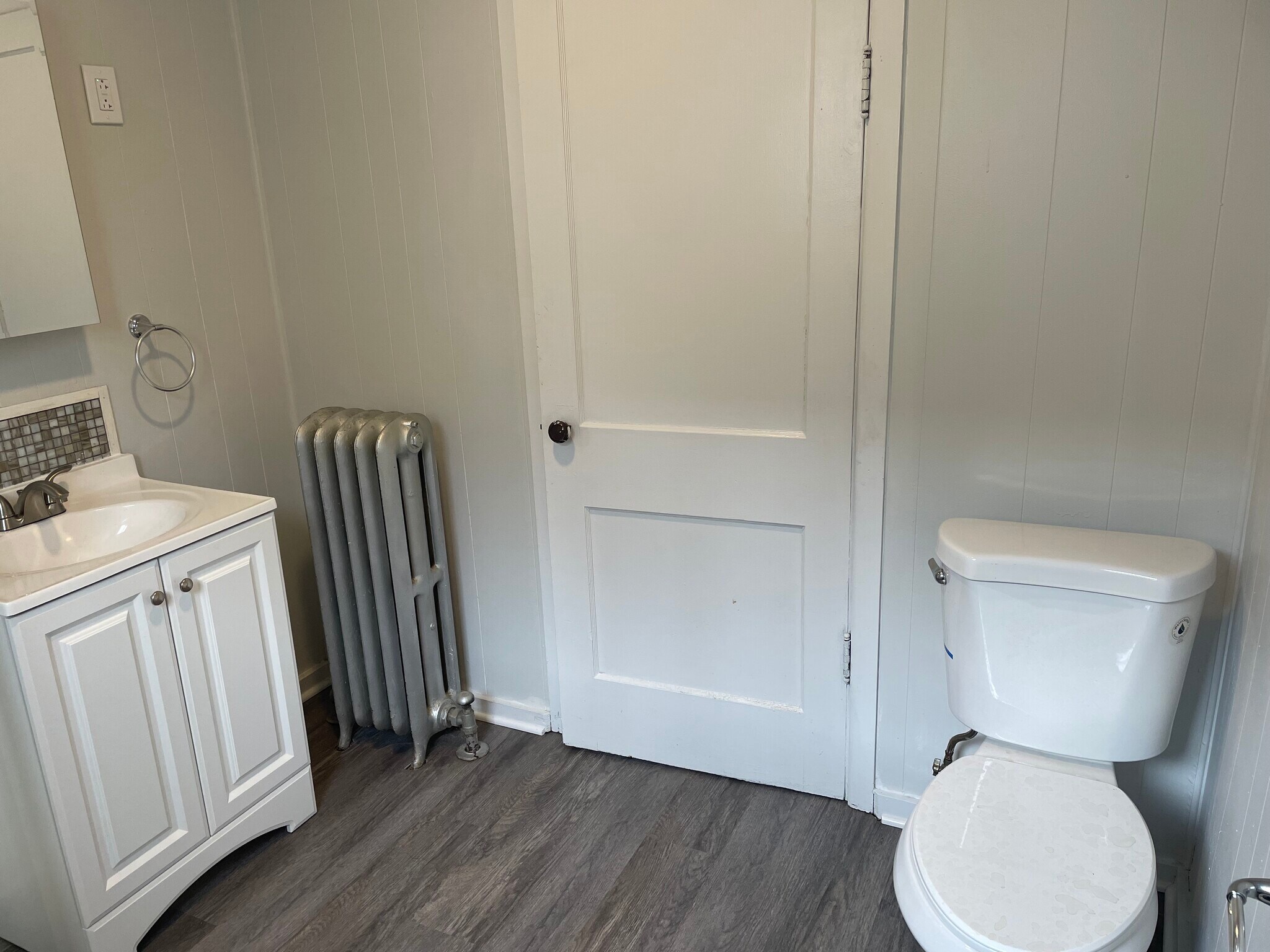 Building Photo - 36 Lincoln Ave