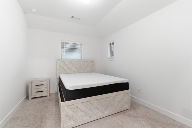 Building Photo - 10519 Cecilia Star Ln