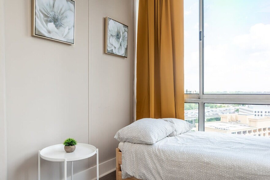 Building Photo - 215 Piedmont Ave NE