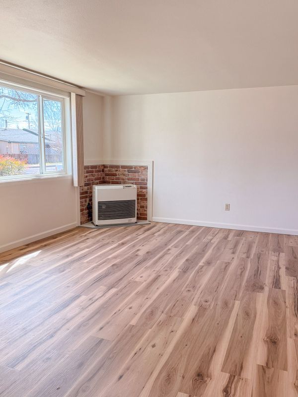 Building Photo - 615 Shasta Ave