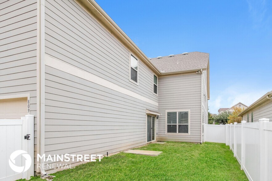 Building Photo - 809 Hartsfield St