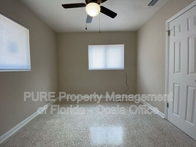 Building Photo - 12142 SE 87th Terrace