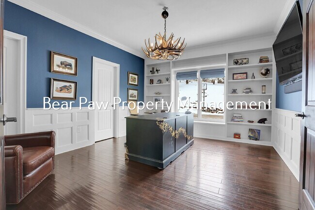 Building Photo - Stunning Home in the Ridge!!
