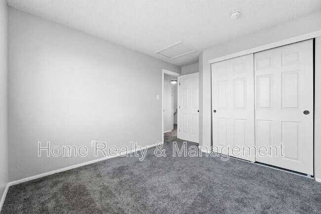 Building Photo - 13223 Quivas St