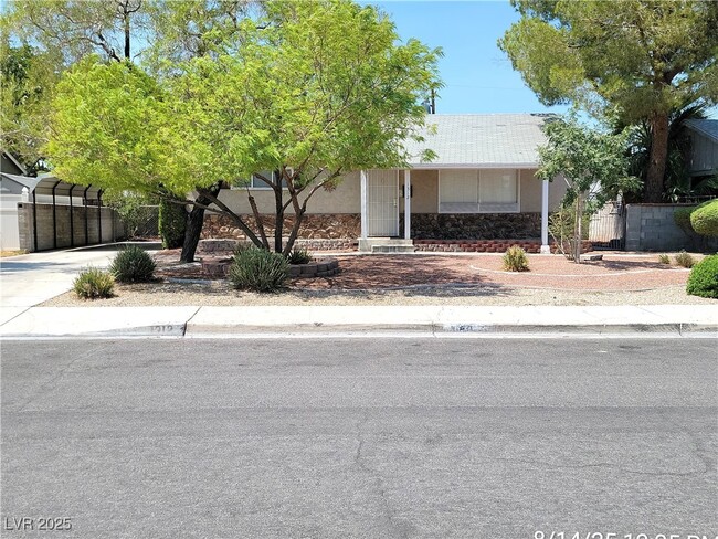 Building Photo - 1312 Darmak Dr