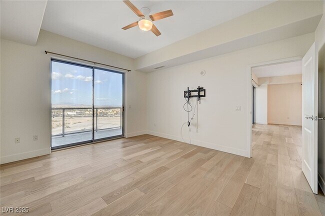 Building Photo - 8255 S Las Vegas Blvd