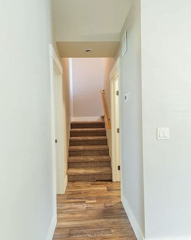 Building Photo - Beautiful 3 bed 2 bath Meridian home in th...