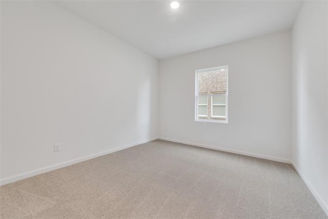 Building Photo - 2126 Mdw Pk Dr