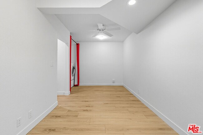 Building Photo - 18730 Hatteras St