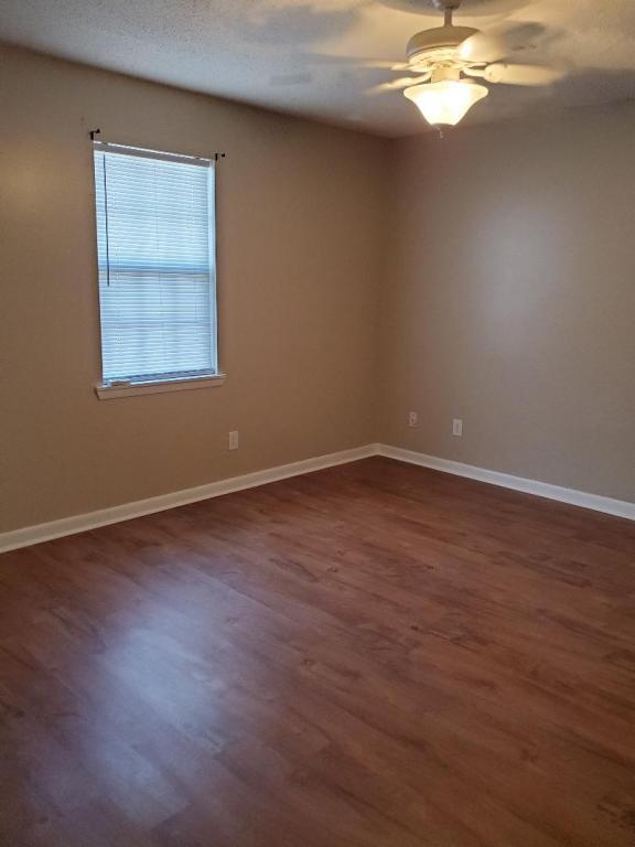 Building Photo - 1801 Graymont Ln.