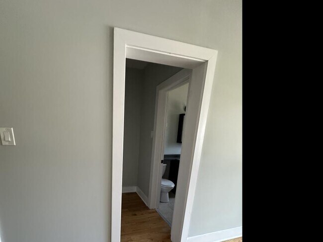 Building Photo - 0 bedroom in Chicago IL 60610