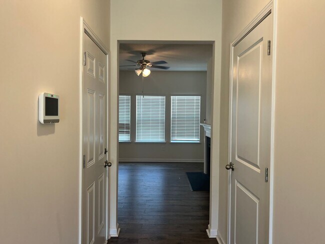 Building Photo - 181 Wanderlust Ct