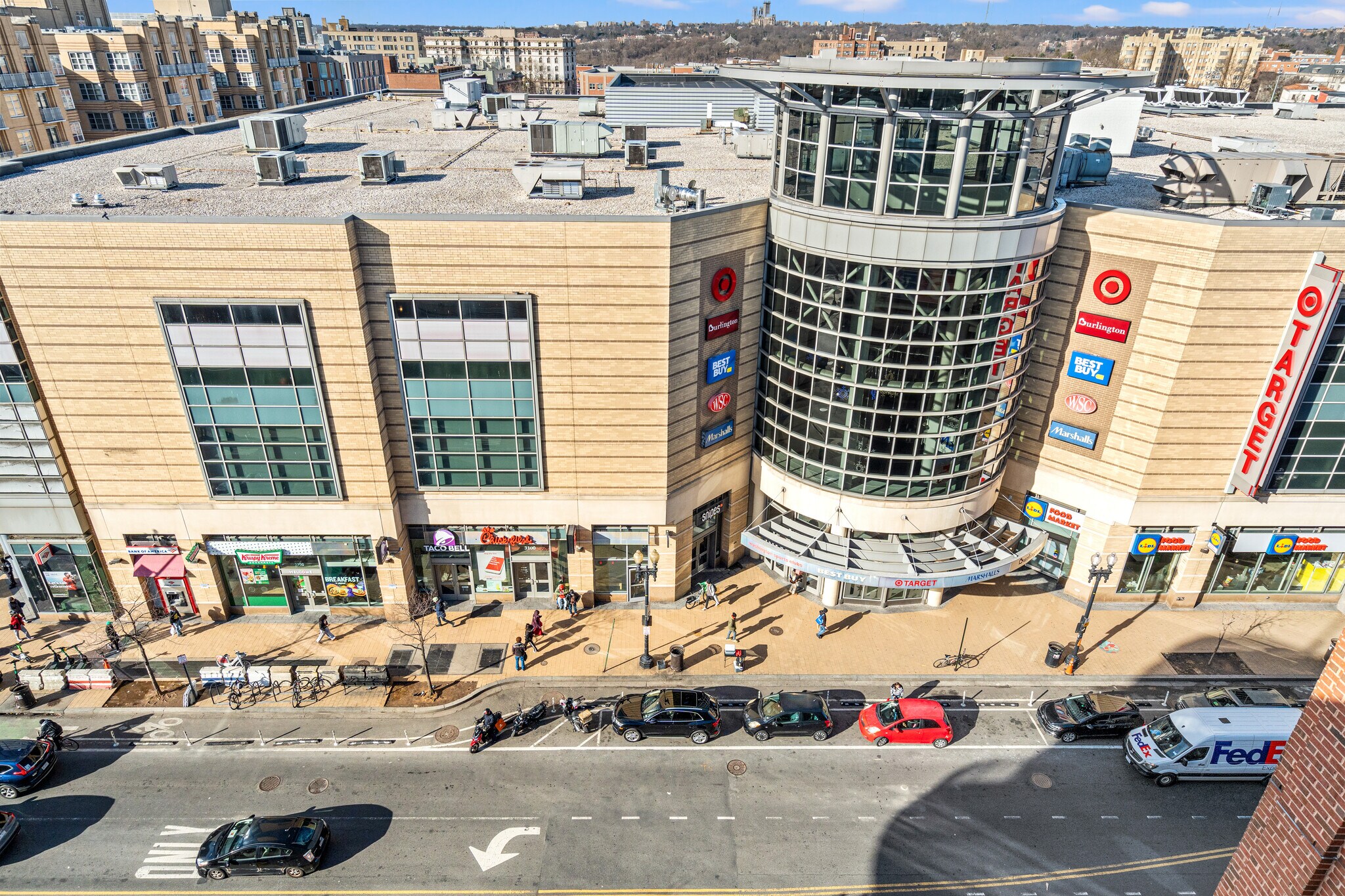 Plenty of Stores - 1390 Kenyon St NW
