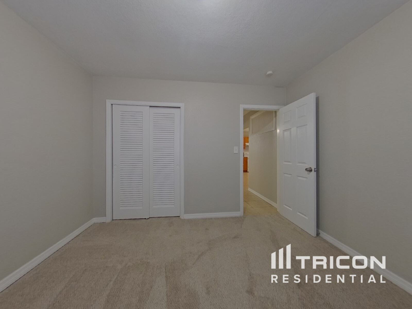 Building Photo - 1569 Lotus Path