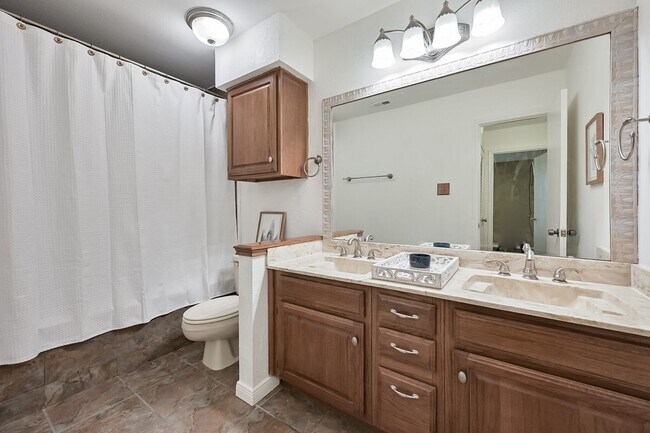 Building Photo - North Arlington Condo - 5 minutes to AT&T Stadium and Globe Life Field!