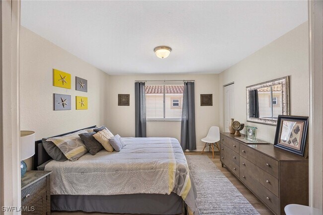 Building Photo - 640 Luisa Ln