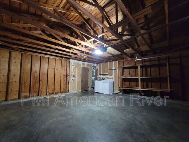 Building Photo - 7396 Marani Way