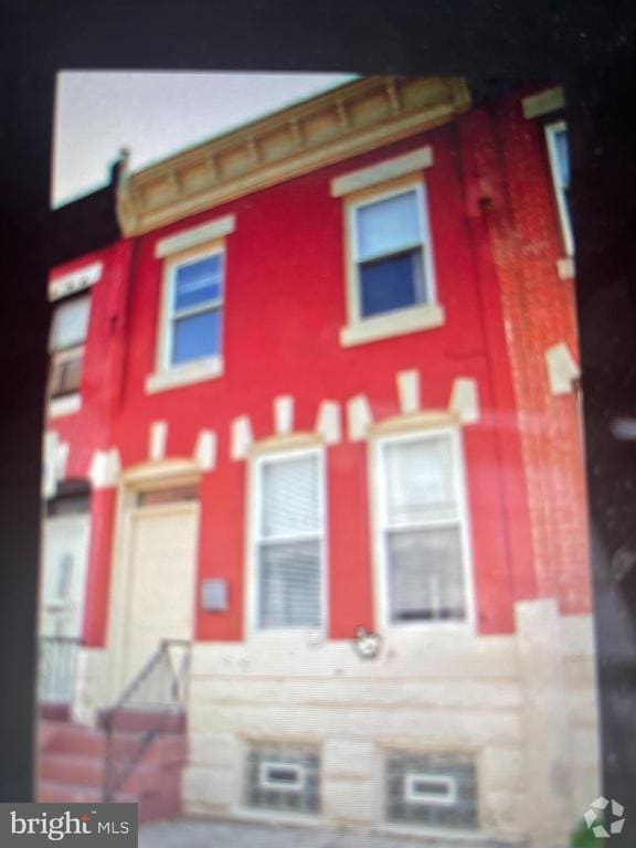 Building Photo - 1321 N Hollywood St