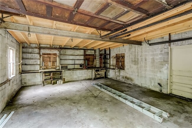 Building Photo - 49 Depew St