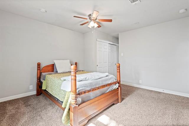 Building Photo - 2942 Esterbrook Dr
