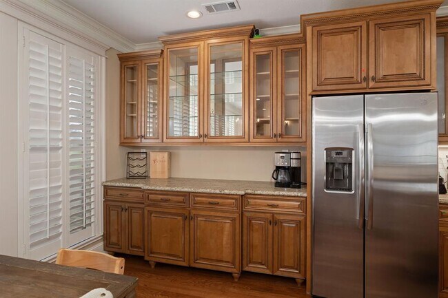 Building Photo - 2963 Settler's Way Dr