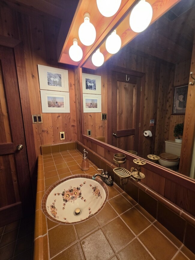 Building Photo - 1921 Bernina Dr