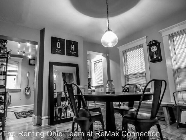 Building Photo - 2 br, 1 bath House - 344 W 2nd Avenue