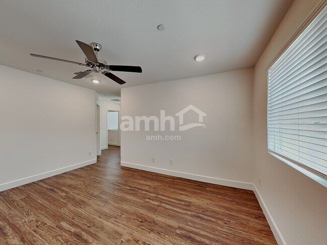 Building Photo - 3328 Blodwen St