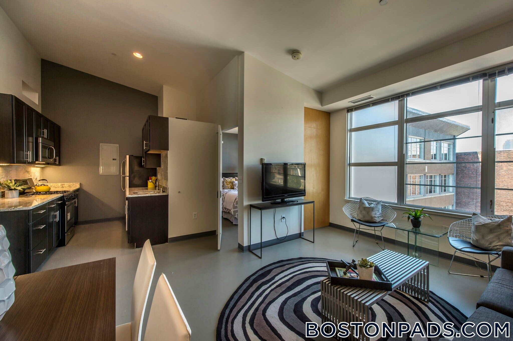 Building Photo - 160 E Berkeley St