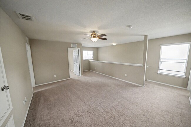 Building Photo - Beautiful 4-Bedroom, 3-Bath Home in Kensington Ranch - Realtor Commission: $500