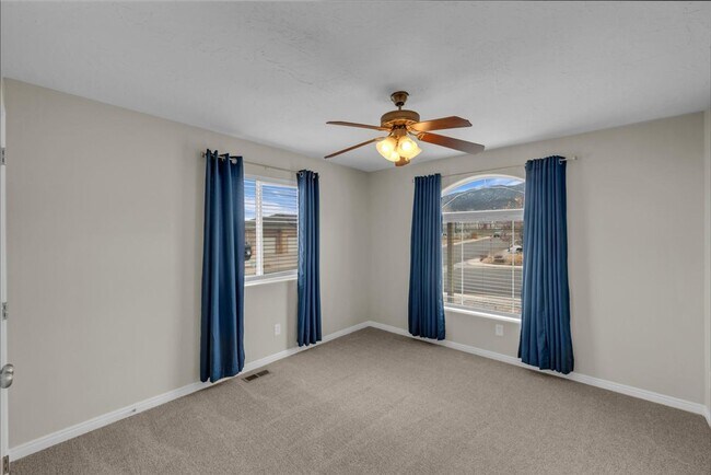 Building Photo - 2367 Monarch Cir