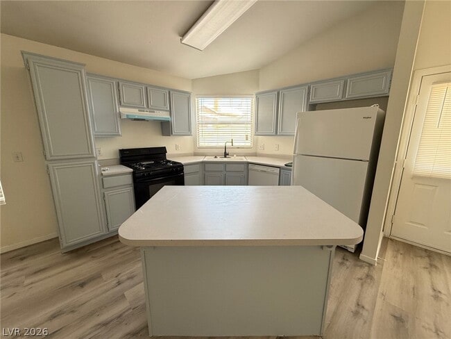 Building Photo - 5438 Morning Swim Ln