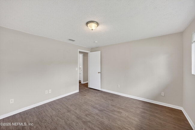 Building Photo - 4177 Timberlake Dr E