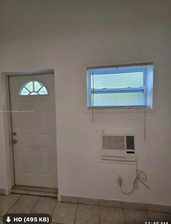 Building Photo - 1100 SW 3rd St