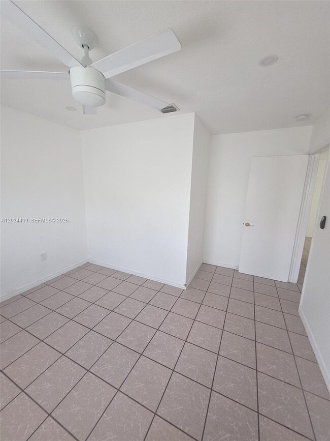 Building Photo - 9971 Dominican Dr