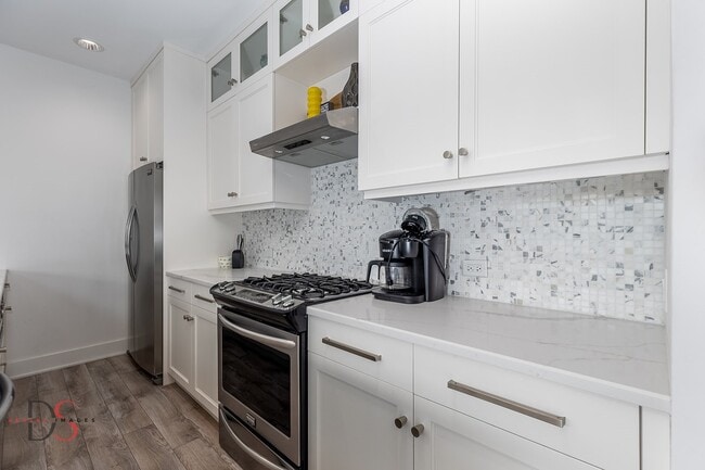 Building Photo - 43 Windward Way
