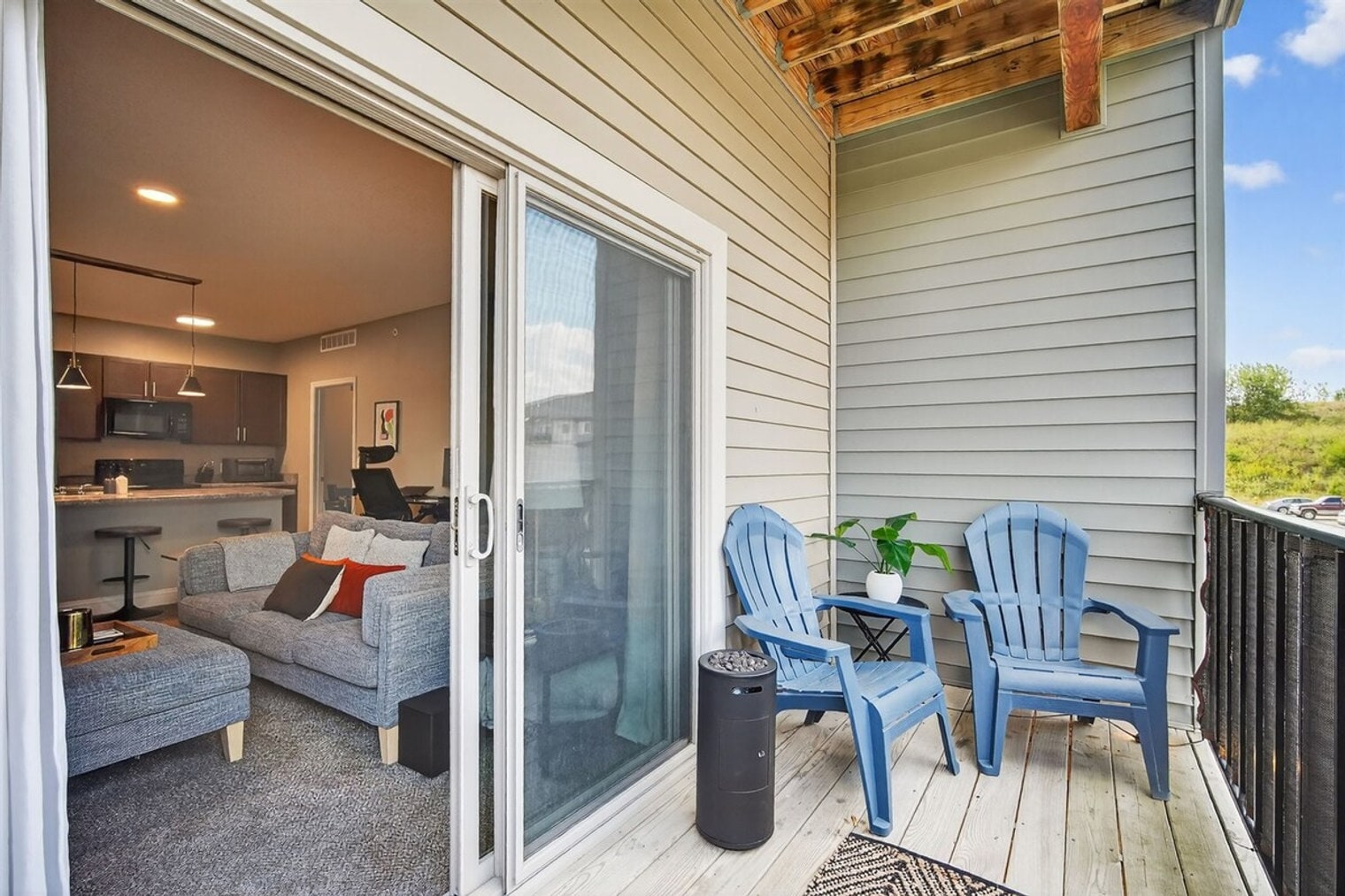 Building Photo - 8350 Cascade Ave