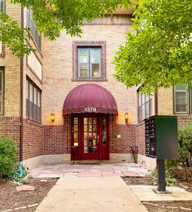 Primary Photo - Frances Apartments