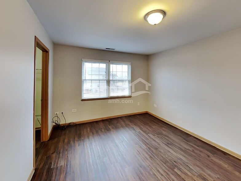 Building Photo - 25610 S Rose Ln