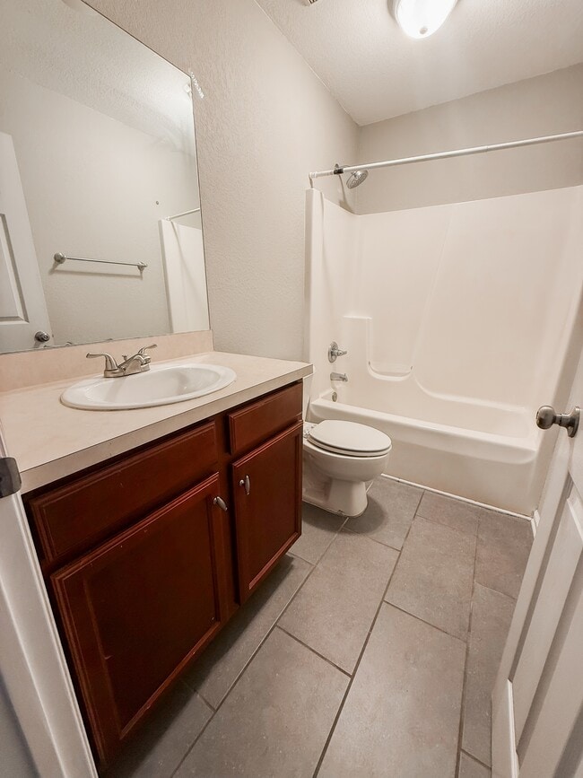 Building Photo - 28 W F Magers Rd