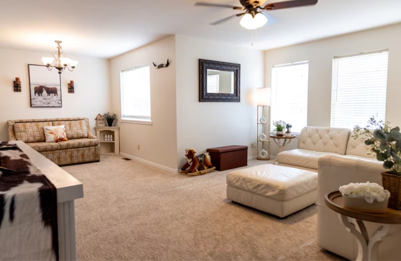 Building Photo - 2907 S Waverly St