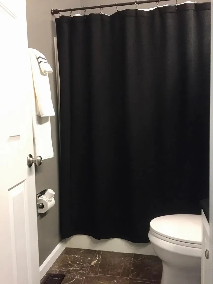 Second floor bath (Shower tub combo) - 2051 Park Ave