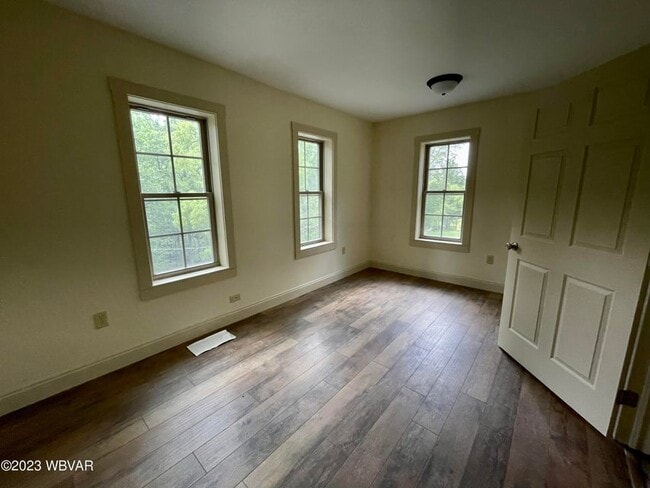 Building Photo - 910 Furnace Run Rd