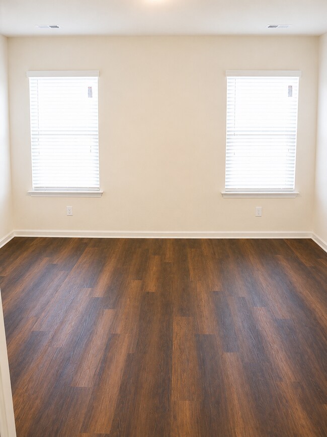 Building Photo - 24 Miller Park Cir
