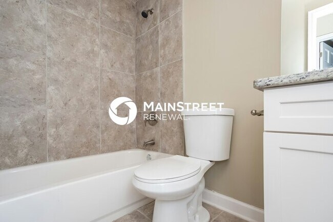 Building Photo - 4 Bedroom Pet-Friendly Home in Kennesaw, GA with Main Street Renewal