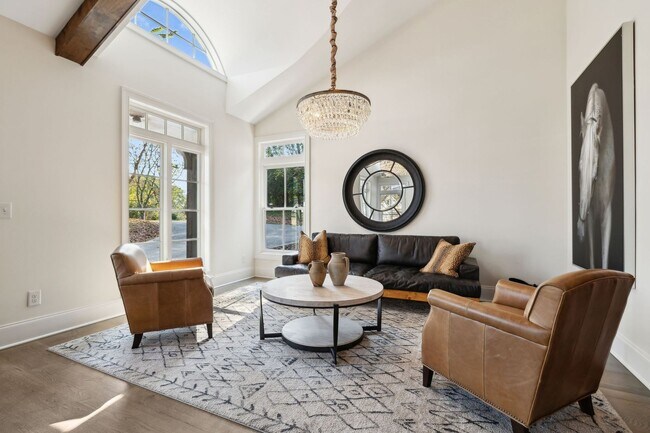 Building Photo - FULLY FURNISHED ISLAND HOME ON OLD HICKORY...