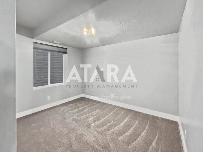 Building Photo - 9167 S Galette Ln