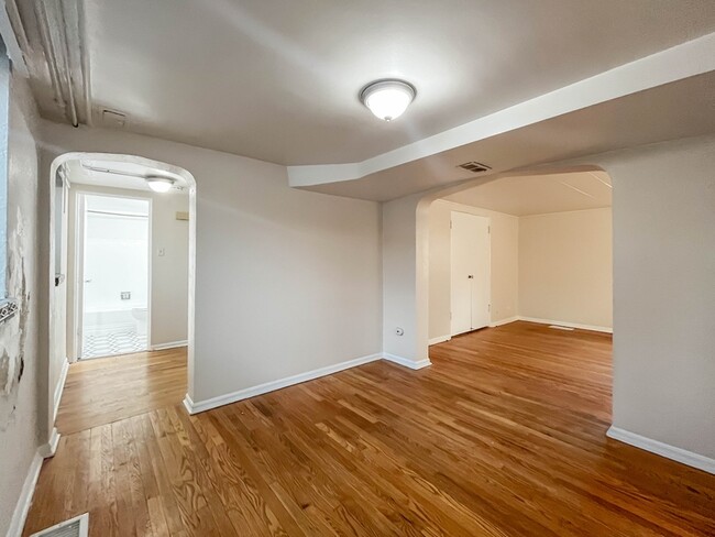 Building Photo - 1530 Kearney St